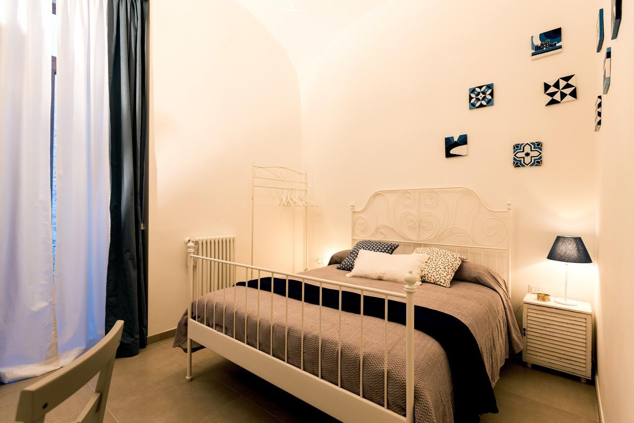 Crianza B&B Napoli Esterno foto