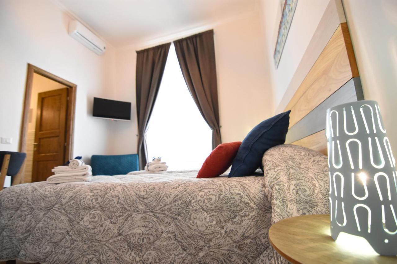 Crianza B&B Napoli Esterno foto